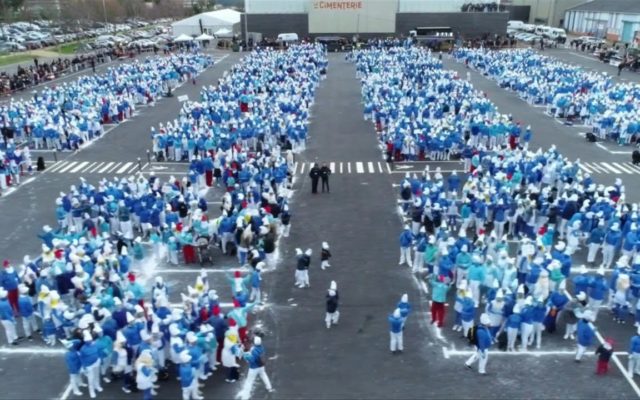Oh Smurf! Record for Largest Gathering of Smurfs (Still Only One Girl)