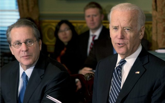 Biden taps Gene Sperling to oversee COVID-19 relief package