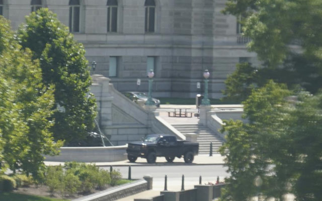 Police Say Man In Pickup Near Capitol Claims He Has A Bomb