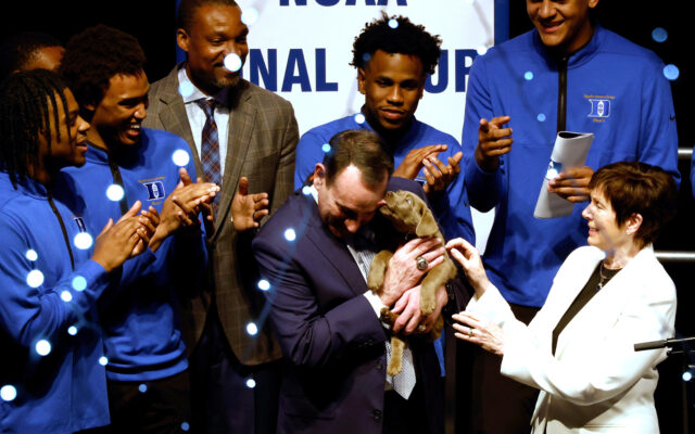 Duke Players Give Coach K The Cutest Retirement Gift