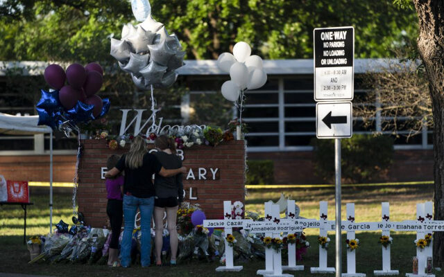 Police Face Questions Over Response To Texas School Shooting